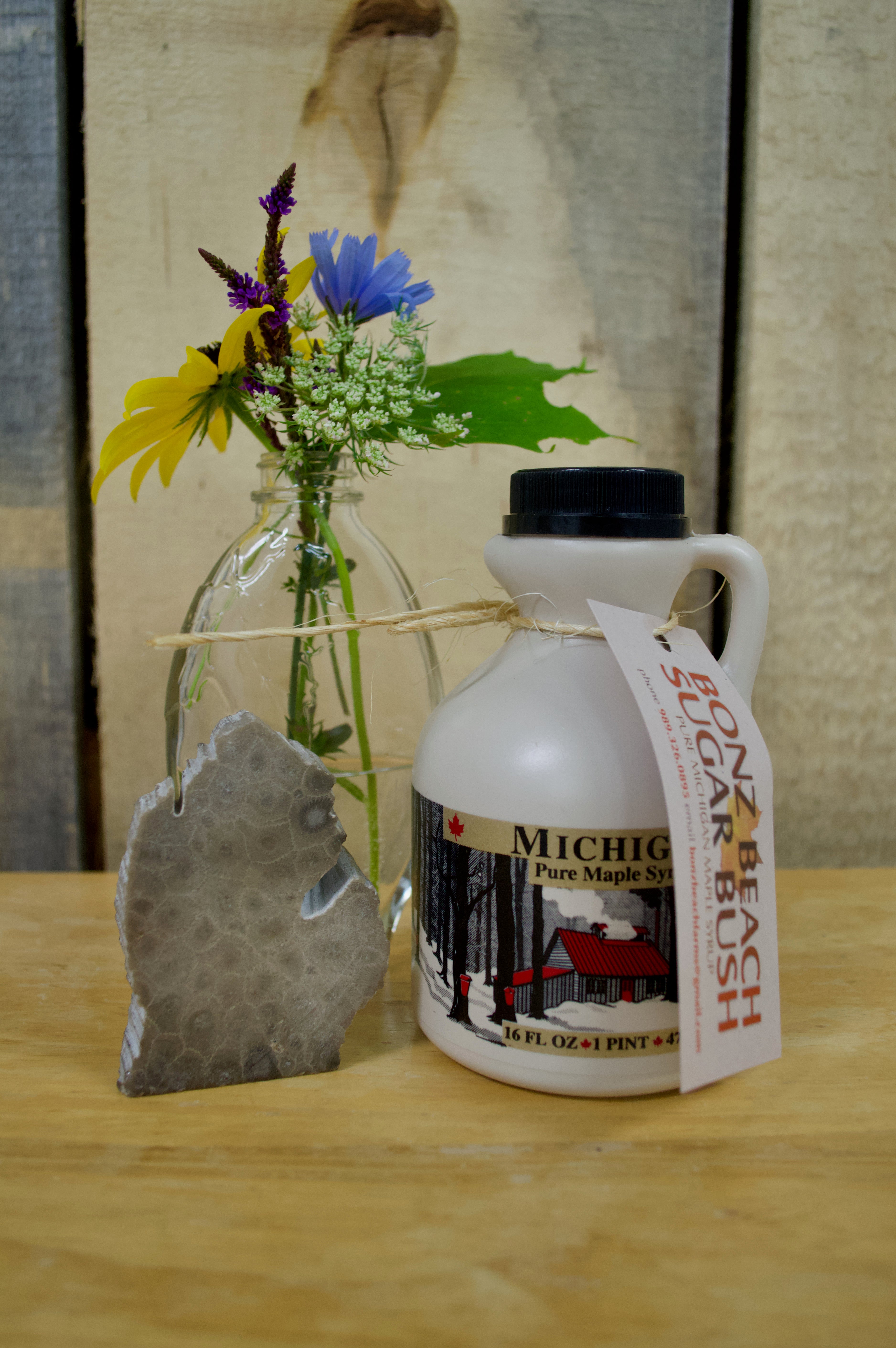 Pure Michigan Maple Syrup (Pint Plastic Bottle)