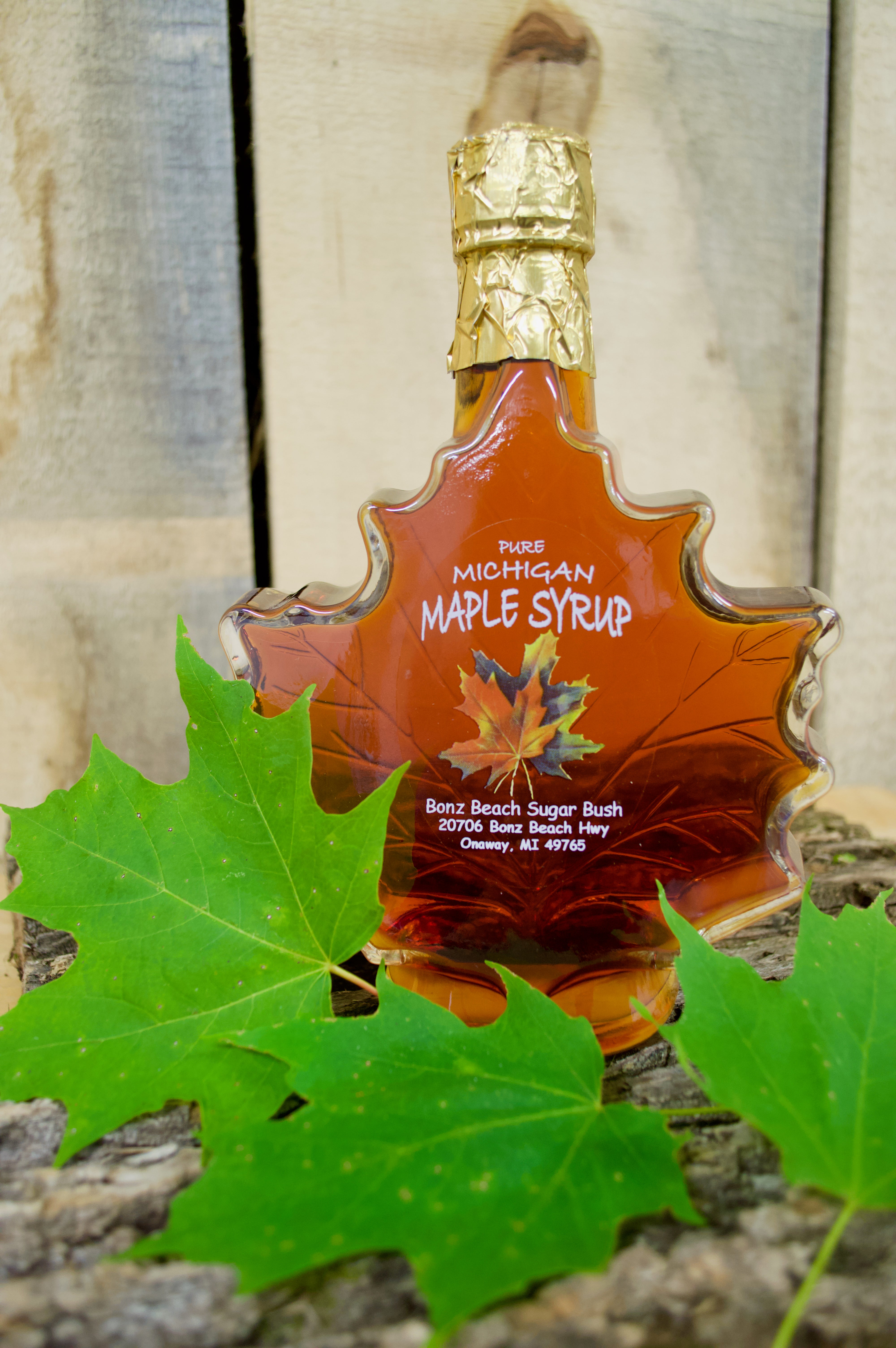 Pure Michigan Maple Syrup (500ml Maple Leaf Glass Bottle)